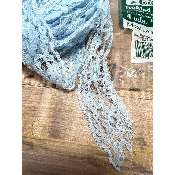 Create A Craft Ruffled Lace 4 Yds Blue Floral Accents & Crafts Washable - Picture 2 of 3